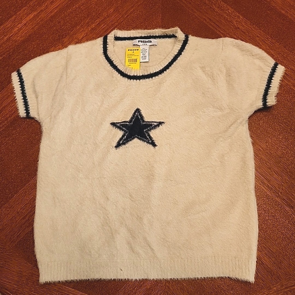 RSQ White Star Fuzzy Sweater Youth XL NWT A1